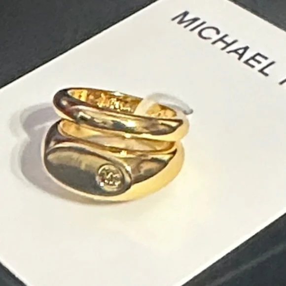 Michael Kors Gold-Tone Statement Ring - Picture 4 of 5